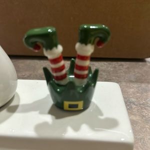 Nora Fleming retired elf toes